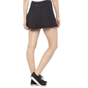 KYODAN Athletic Skort Lined with Zipper Pocket and Pleated Skater Skirt style Lg